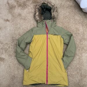 Burton Women's XS Multi Pocket Snow Jacket Hooded Fur Trim Thermolite Pre-Owned